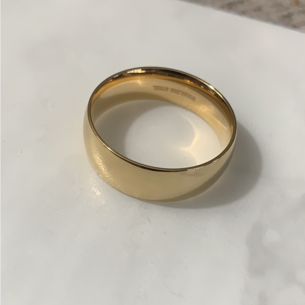 Men’s wedding band size 14